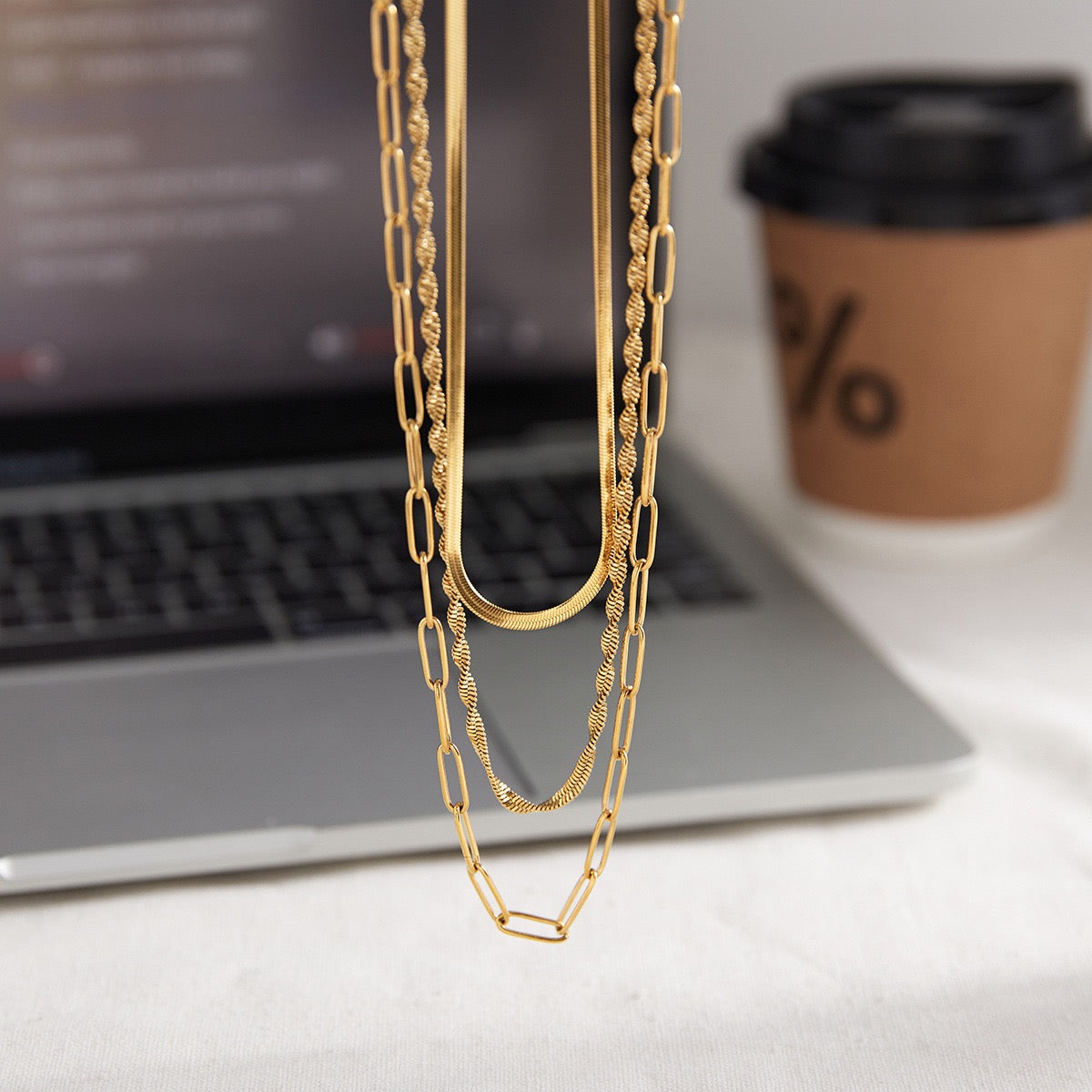 Three layer necklace set