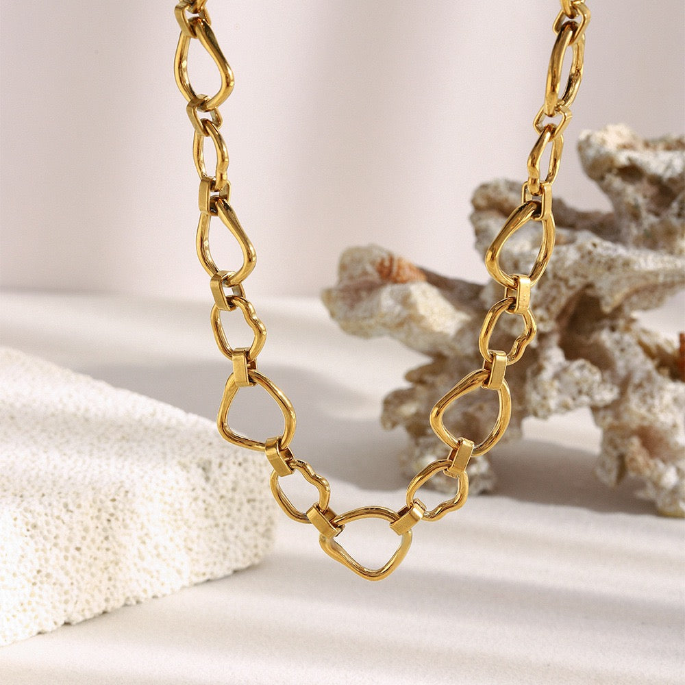 May hoop chain necklace