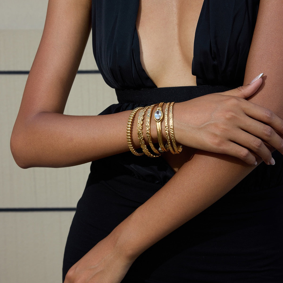 Hammer open bangle