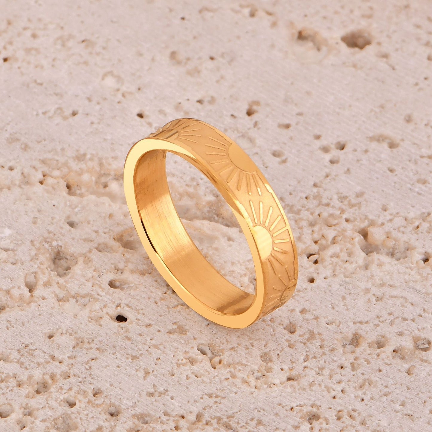 The sun band ring
