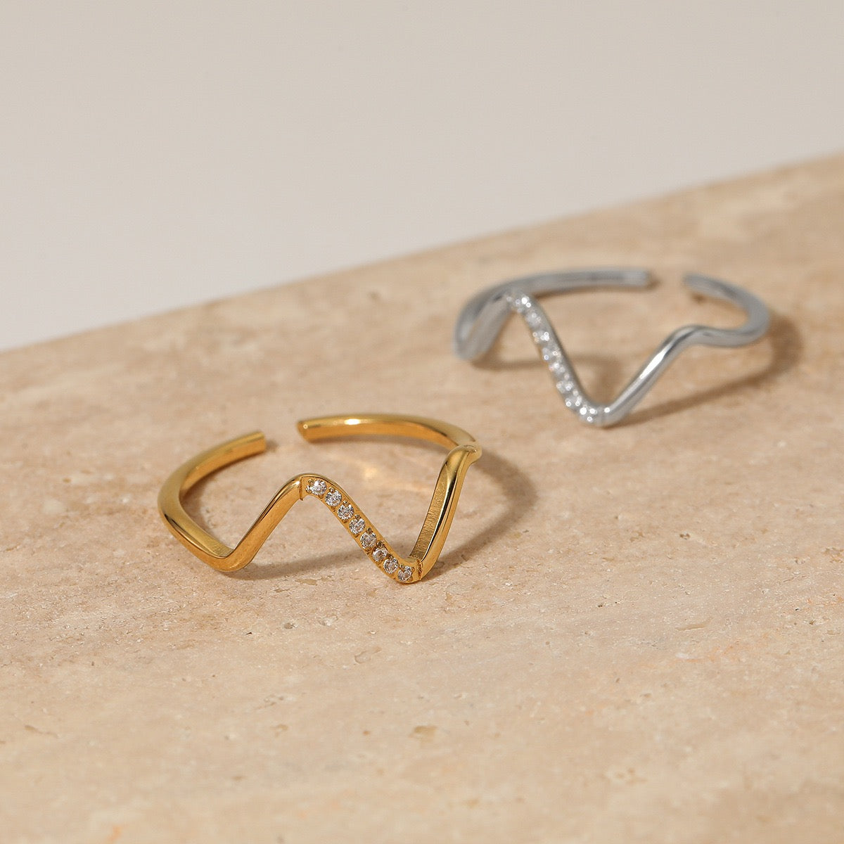 Dainty wave rings