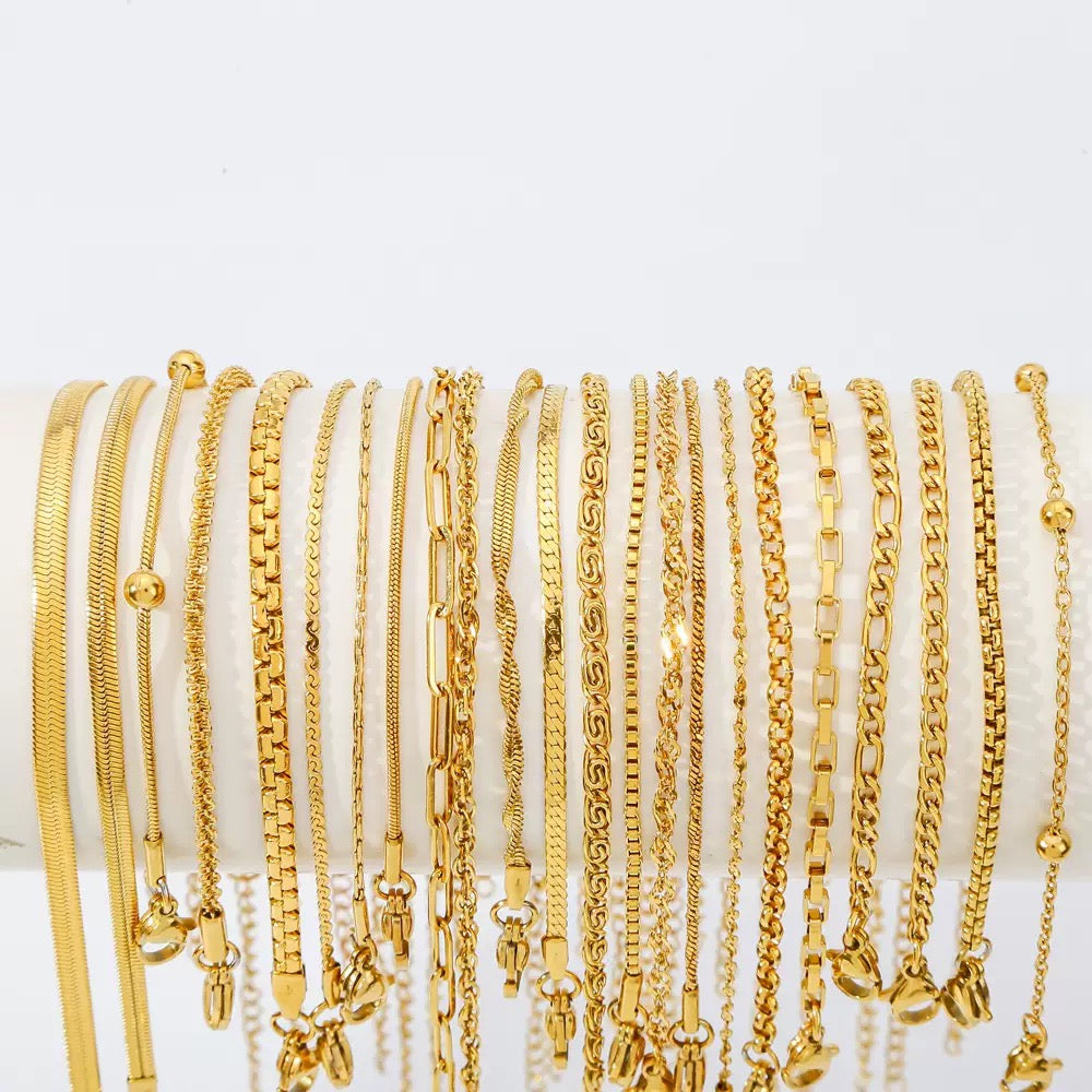Dainty plain chain bracelets