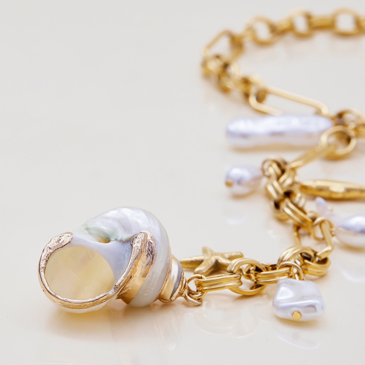 White shell charm necklace