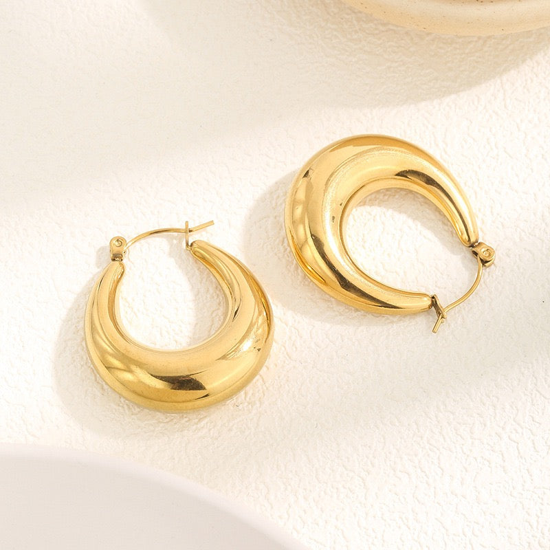 Classic shaped hoops
