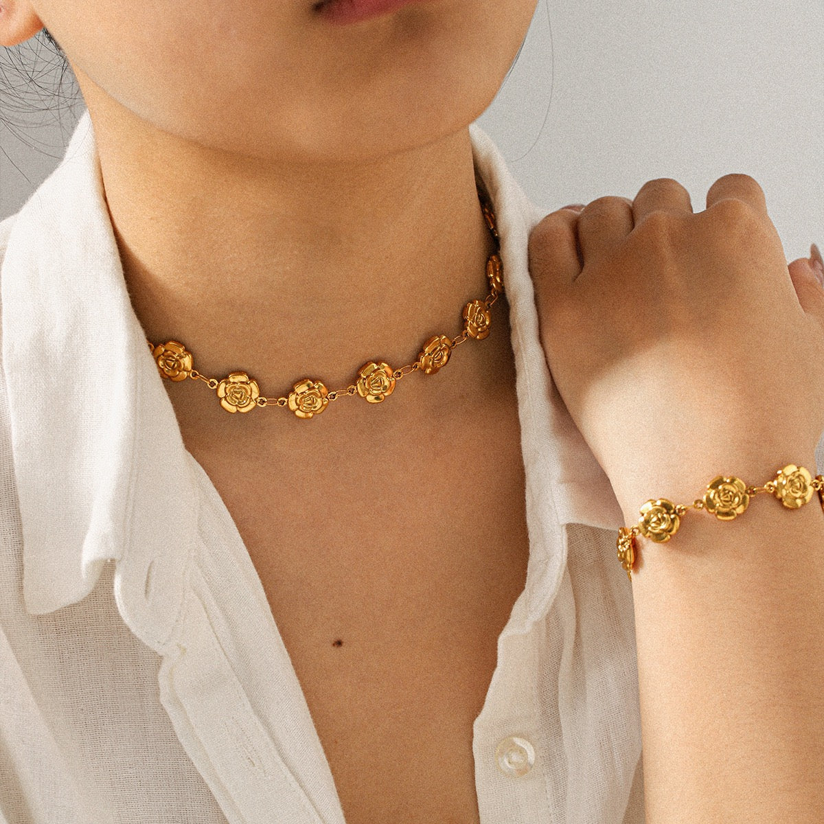 Golden flower bracelet