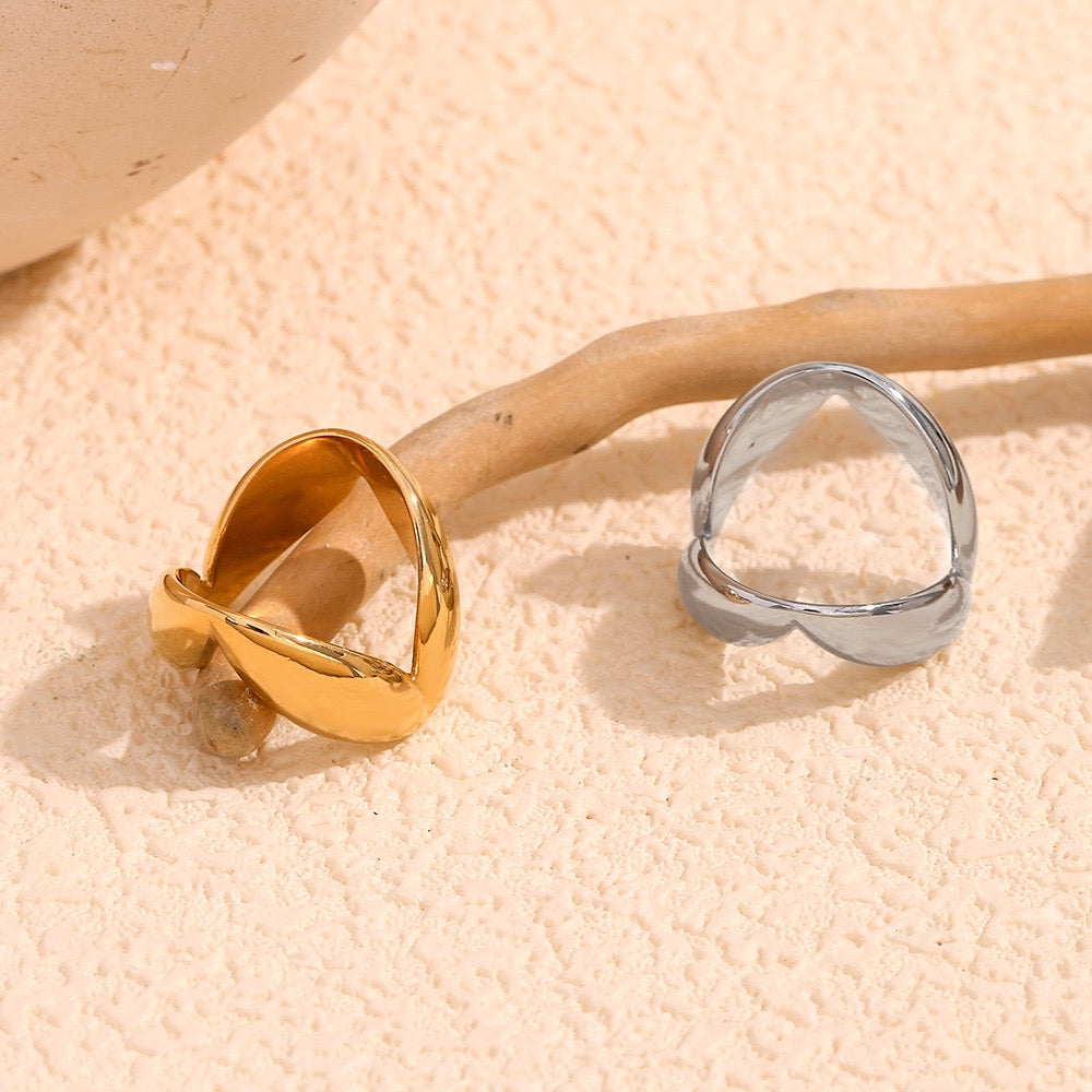 Siah Smiling mouth rings