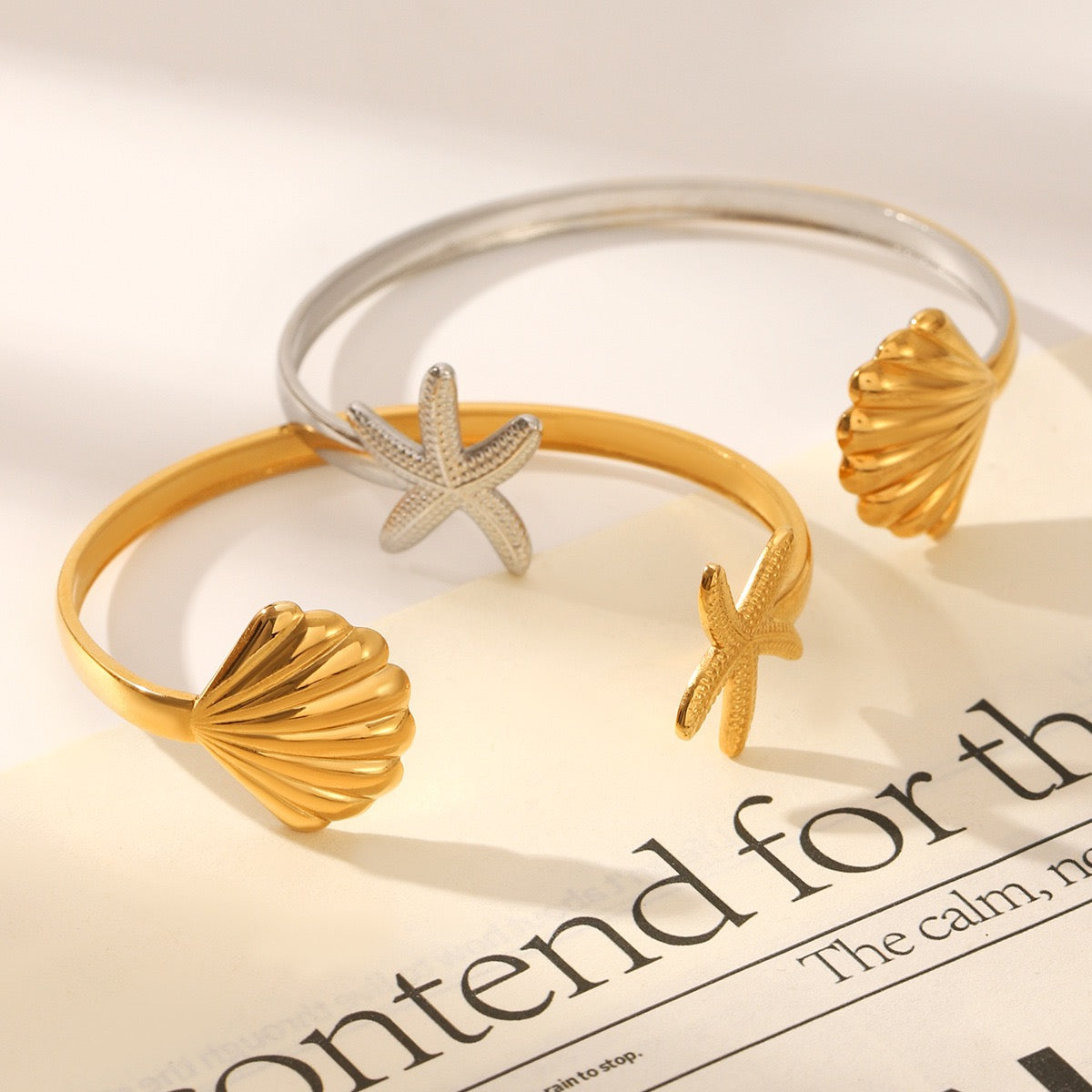 Two tones shell bangle