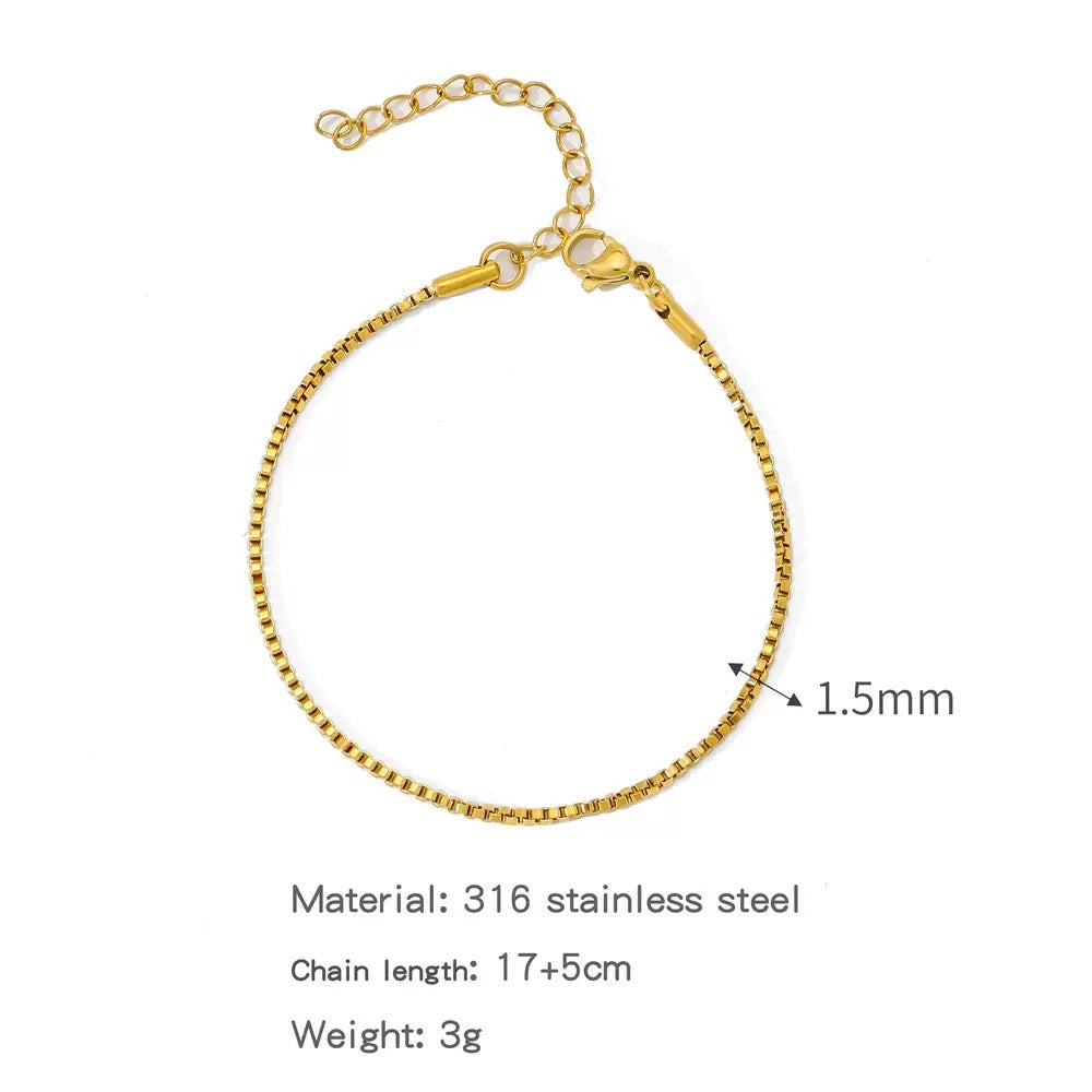 Dainty plain chain bracelets