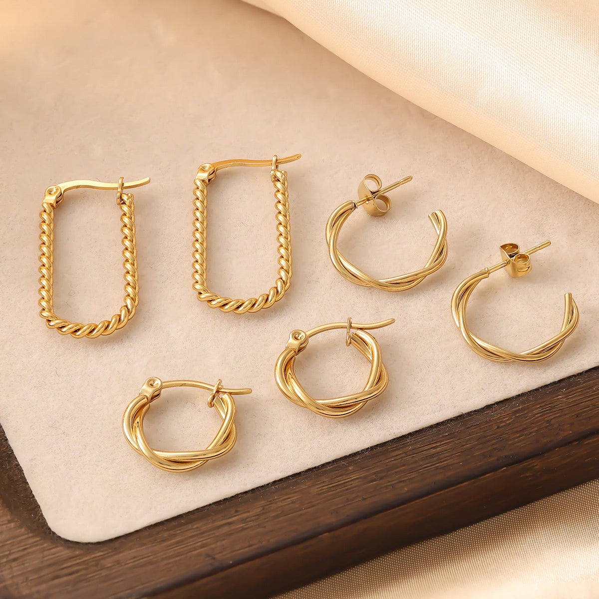 Classic chubby hoops