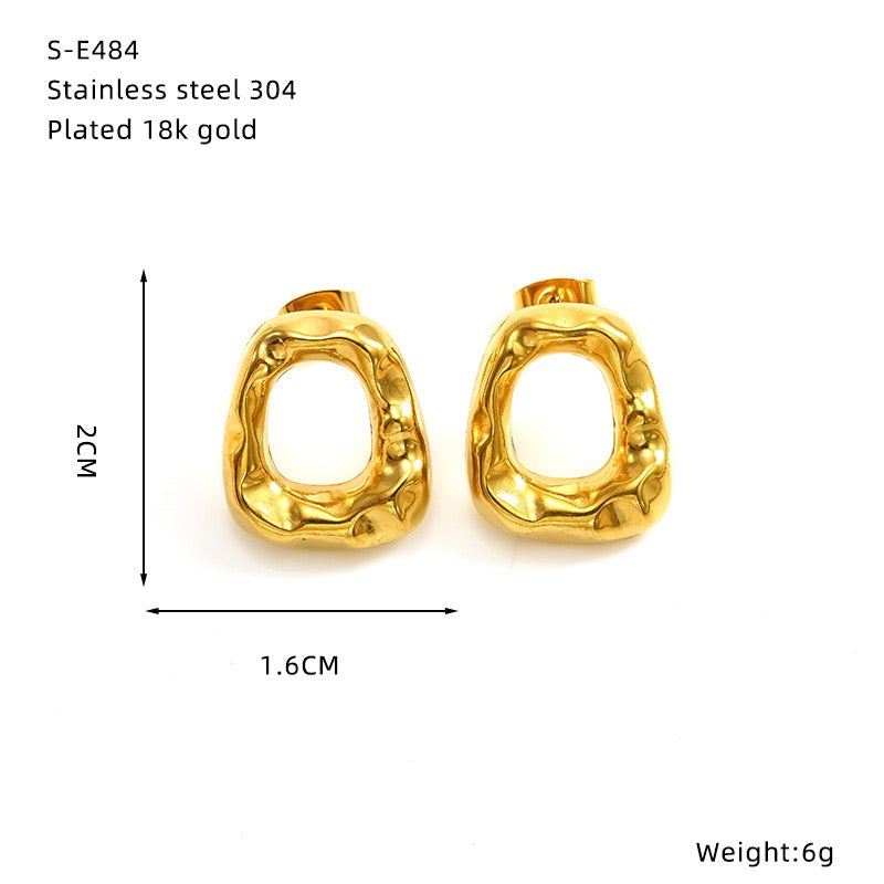 Oval hoops earrings