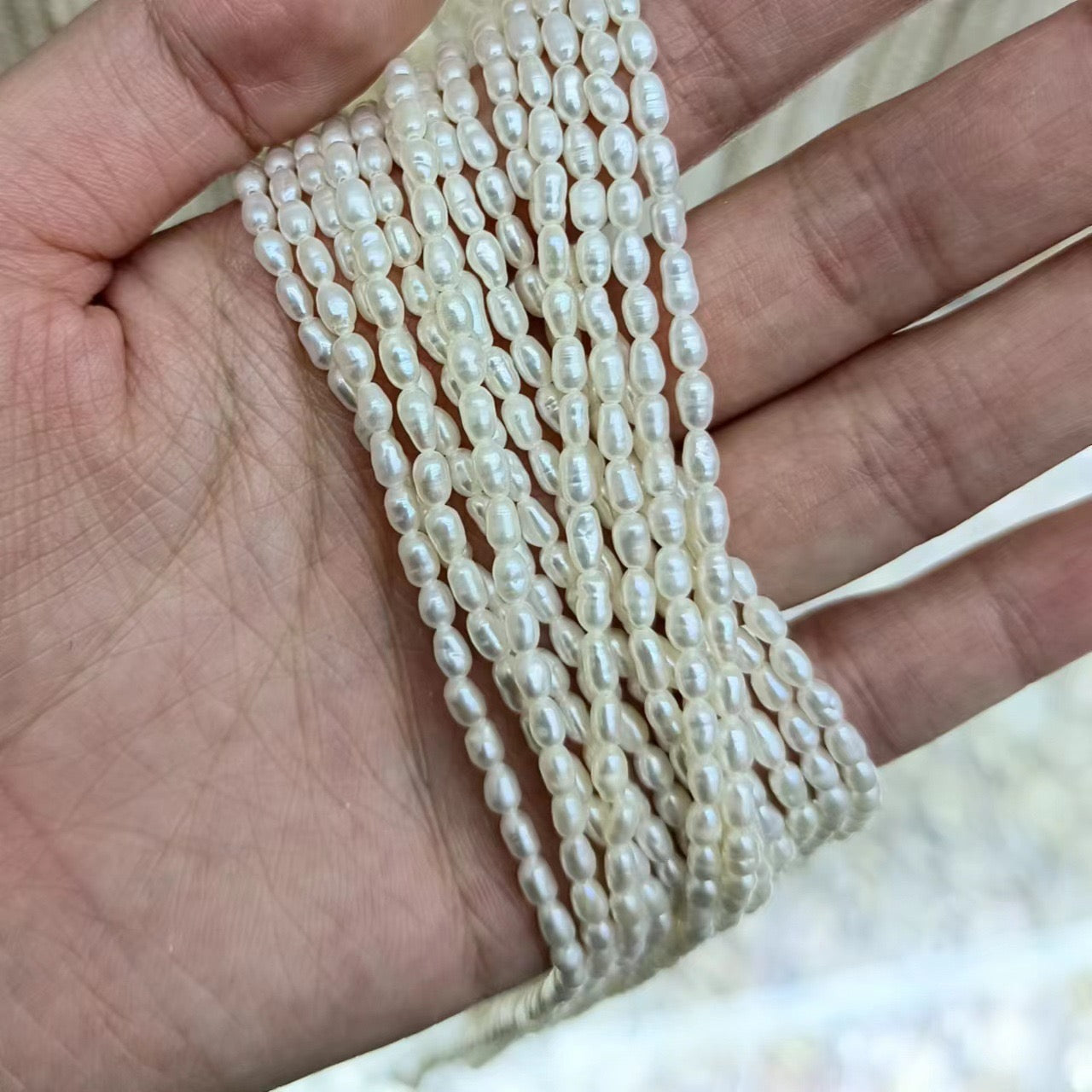 Shelton mini Freshwater pearls necklace 3mm