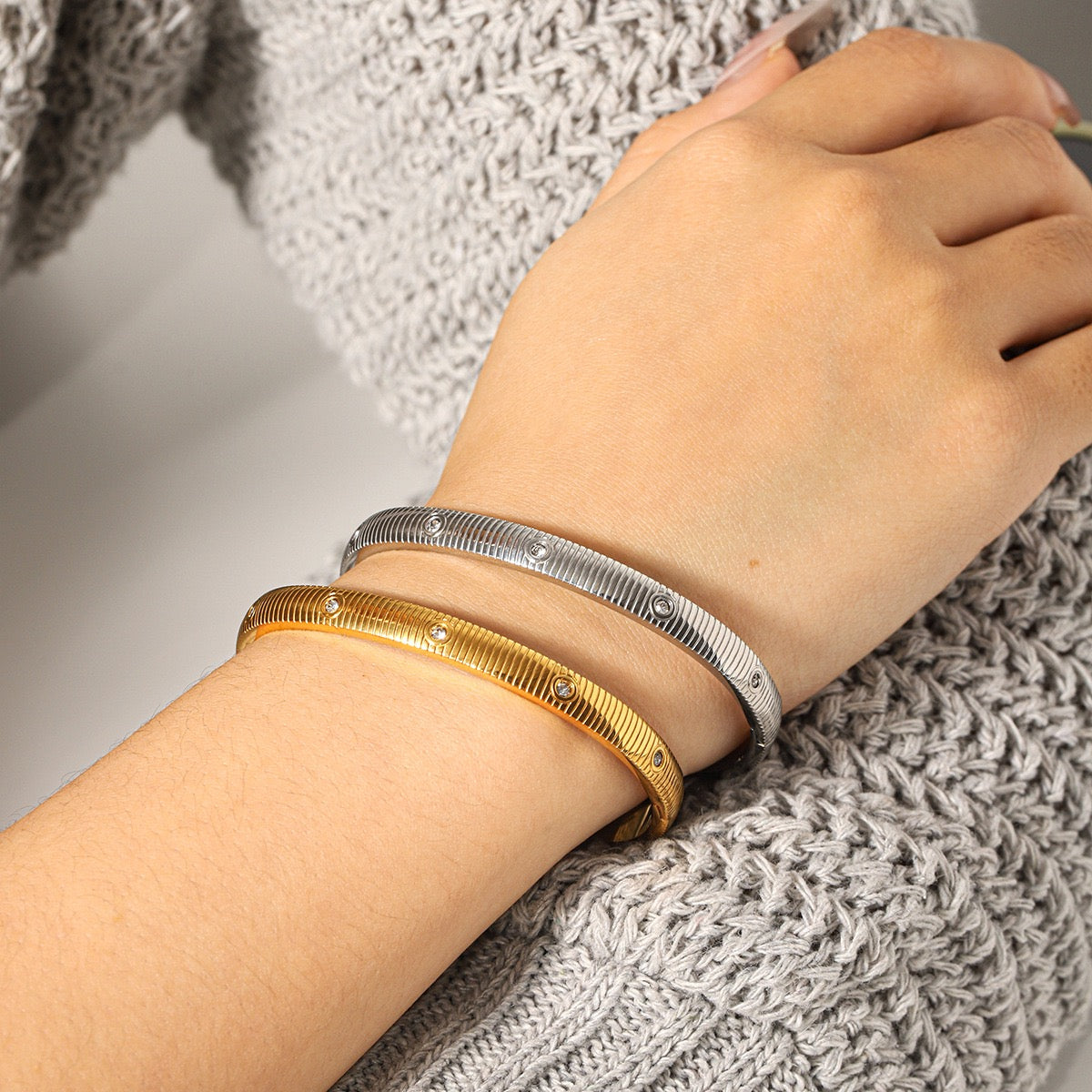 Julian pattern bangles
