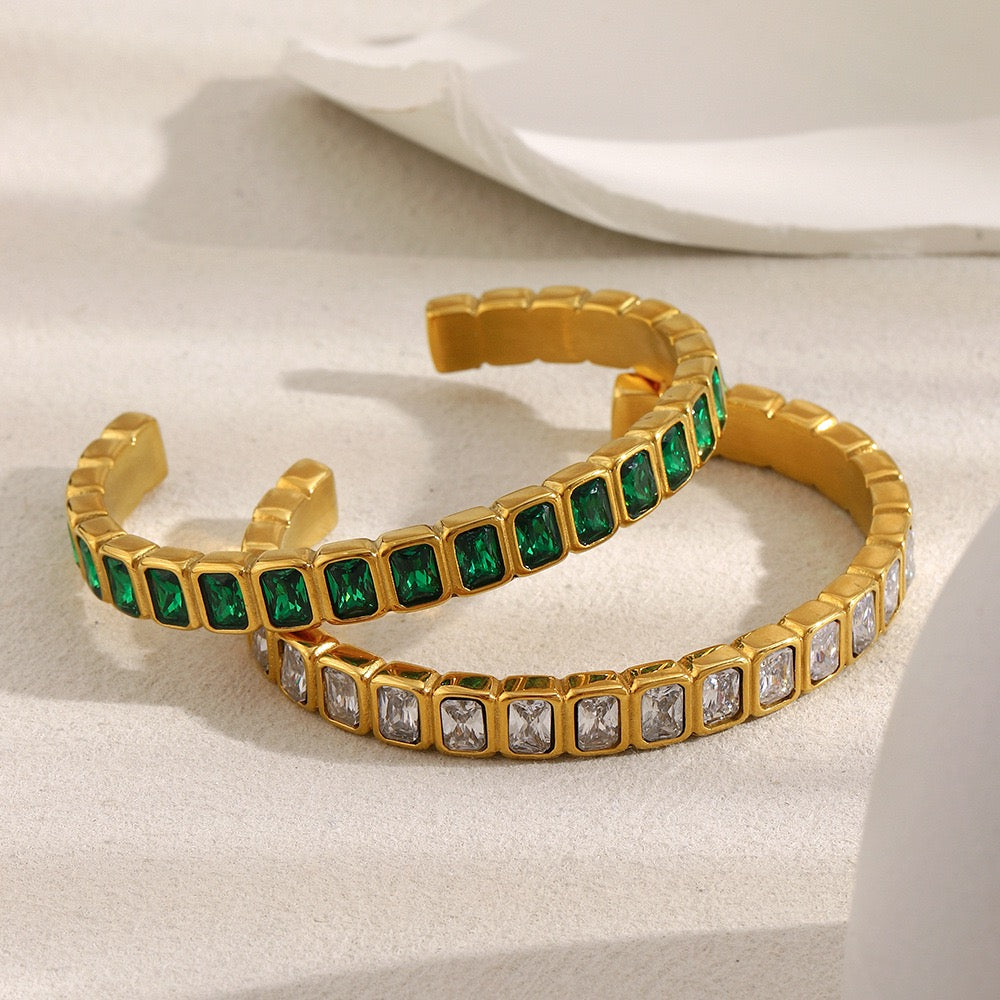Full stars rock bangle