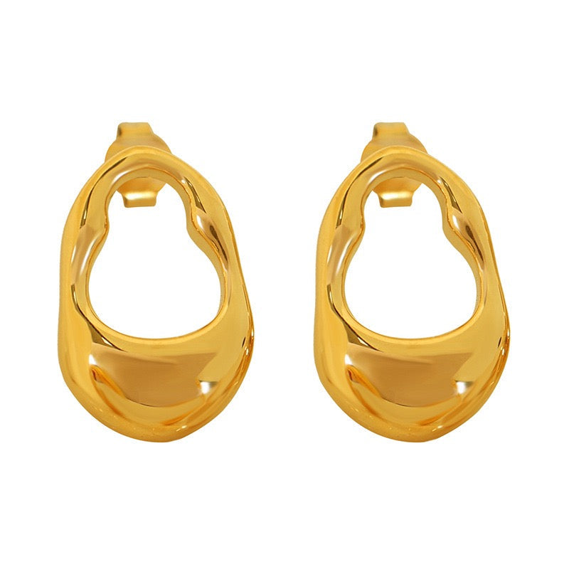 Chubby drop bean earrings