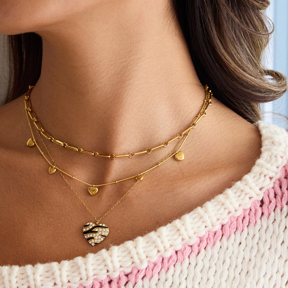 Dainty heart necklace