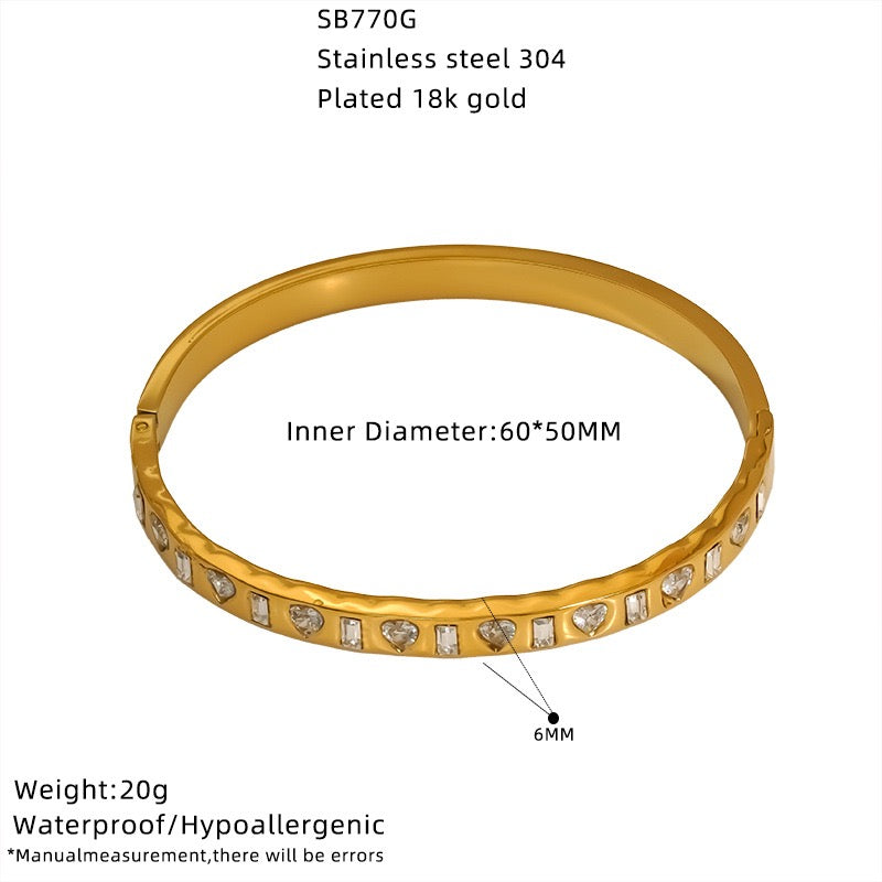 Rocky star bangle