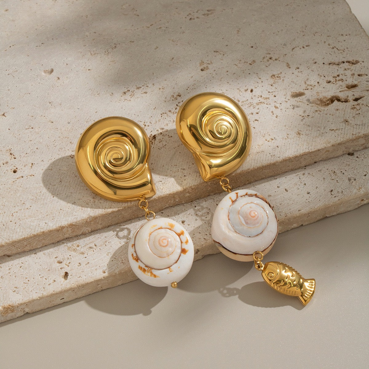 Swirl shell earrings