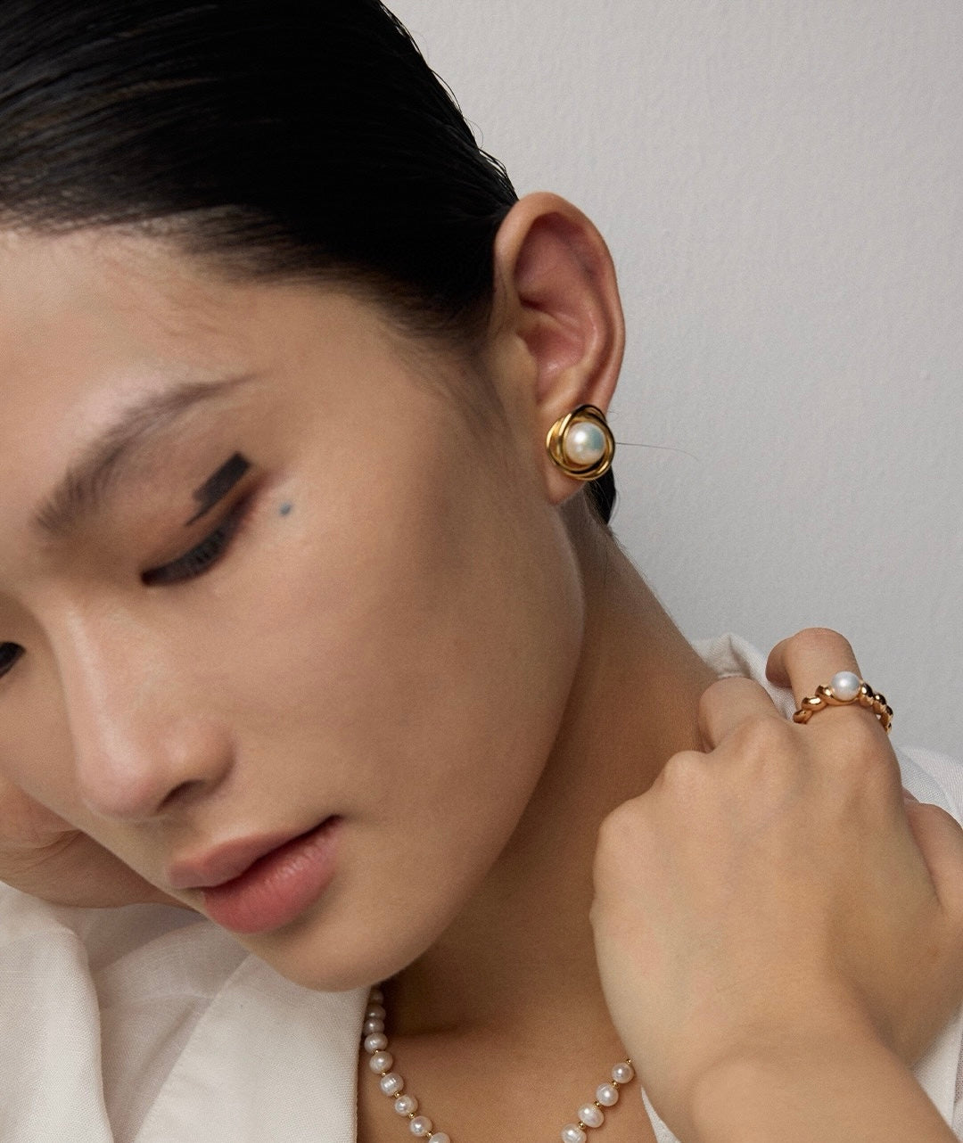 Treasure hunt pearl ring