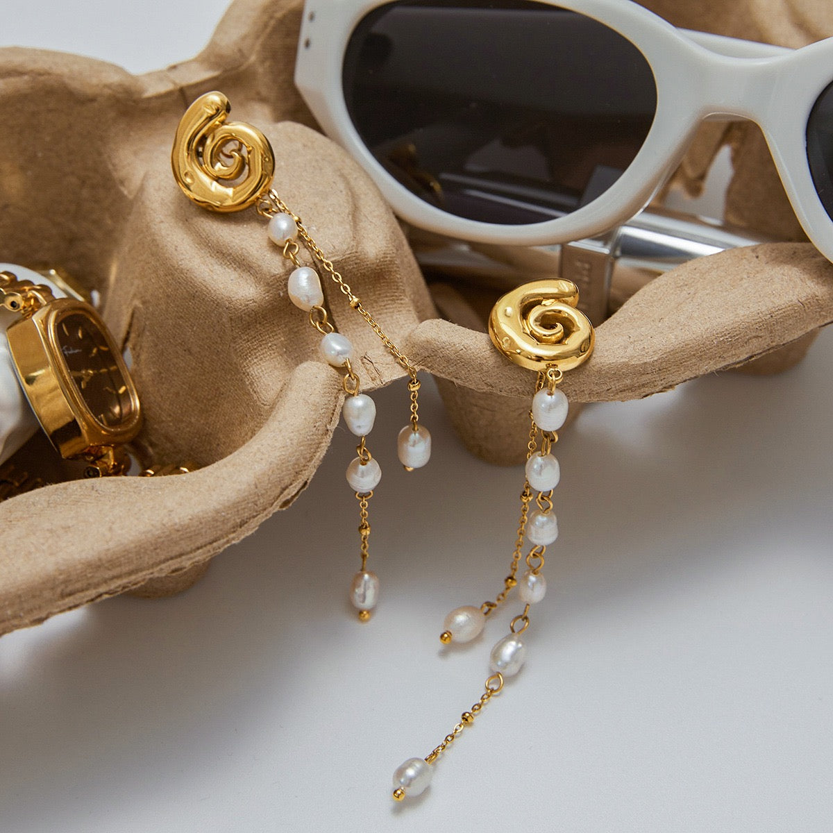 Swirl shell earrings