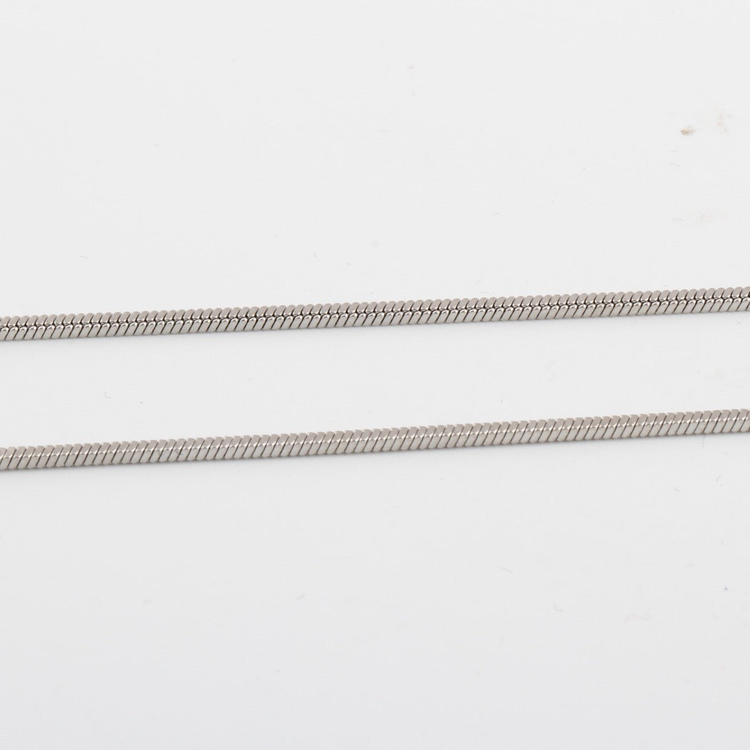 Skinny snake chain