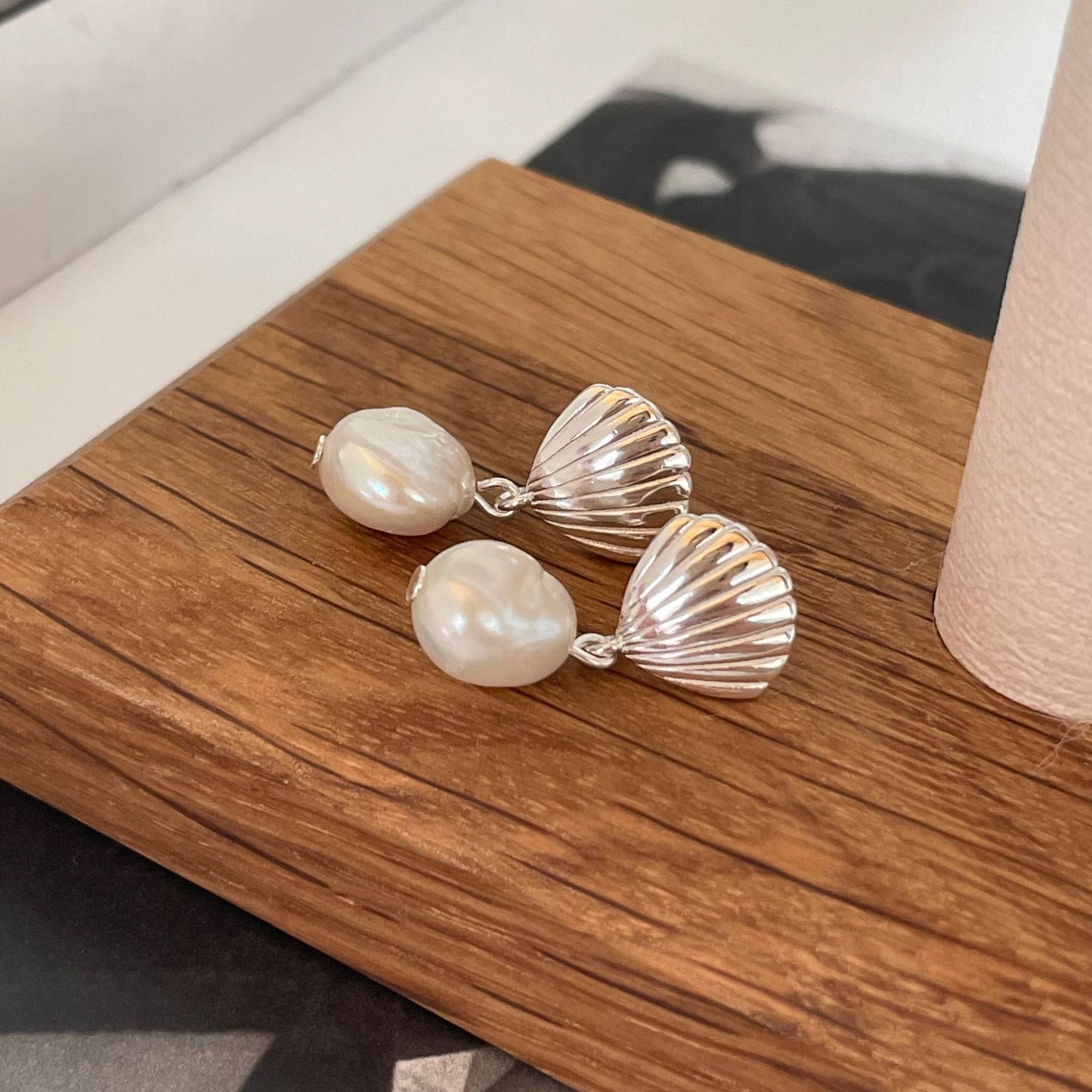 Sterling silver shell Pearl earrings