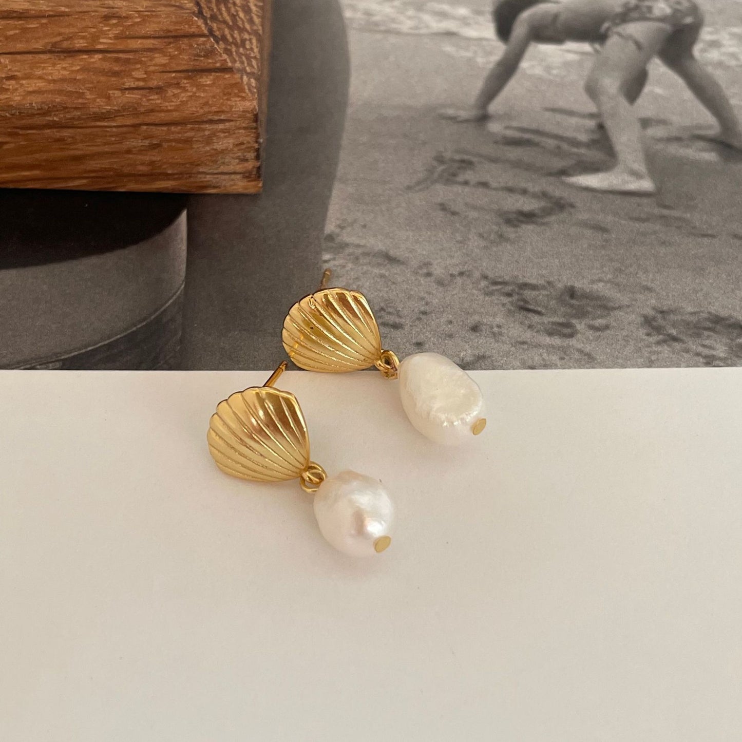 Sterling silver shell Pearl earrings
