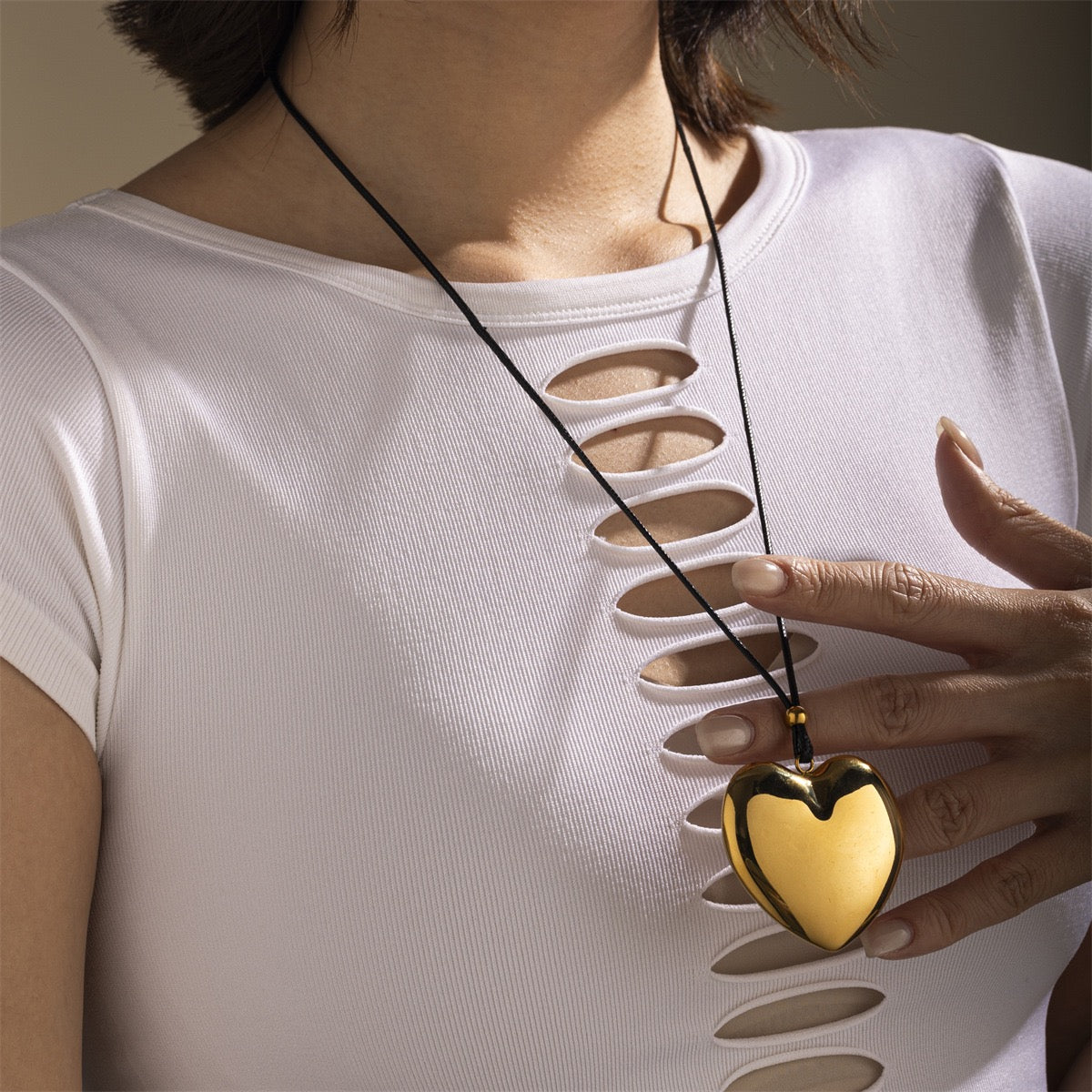 Big heart statement necklace