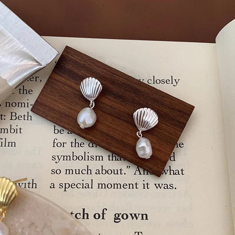 Sterling silver shell Pearl earrings