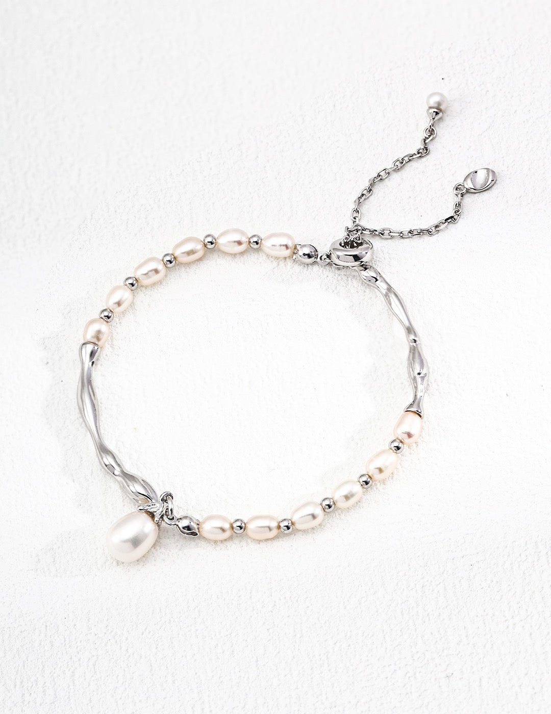 Hong Kong Half bangle pearl bracelet