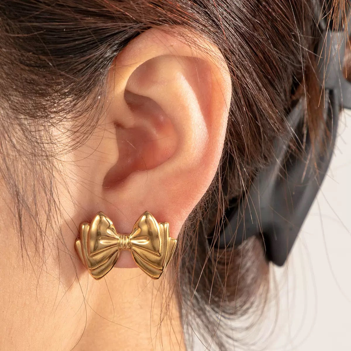 Victoria Sweet bow collections