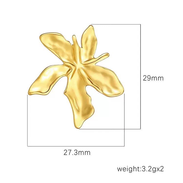 Daphne flower earrings