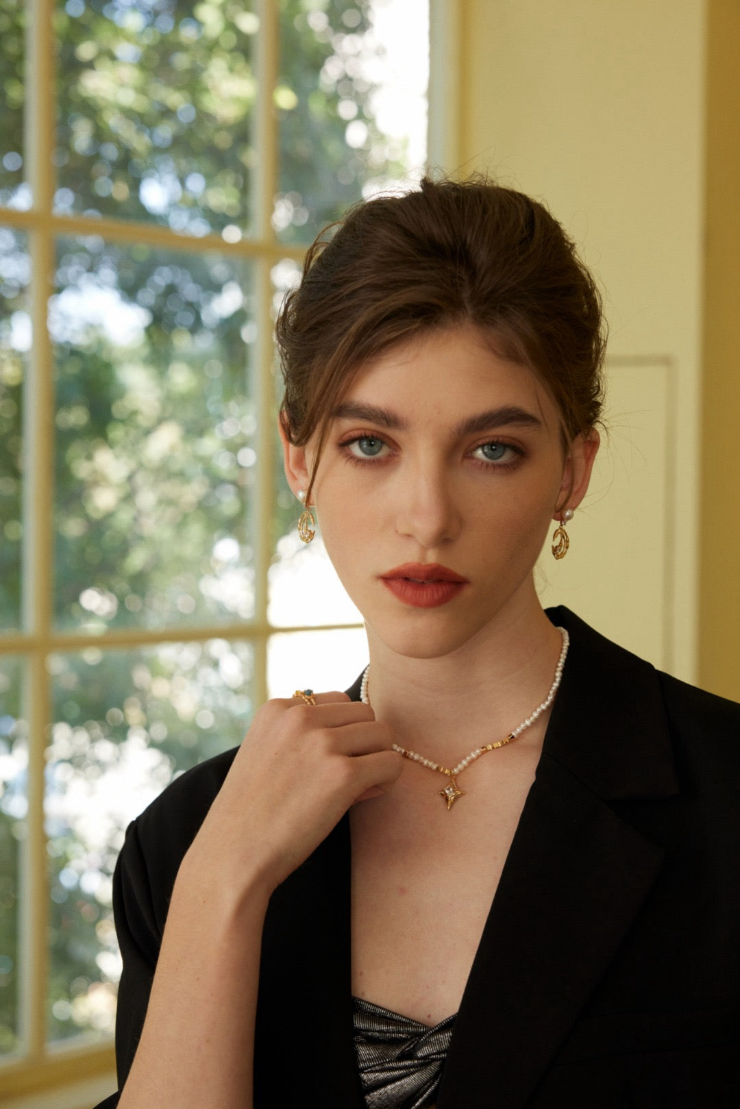 Robbins Star Pearl necklace