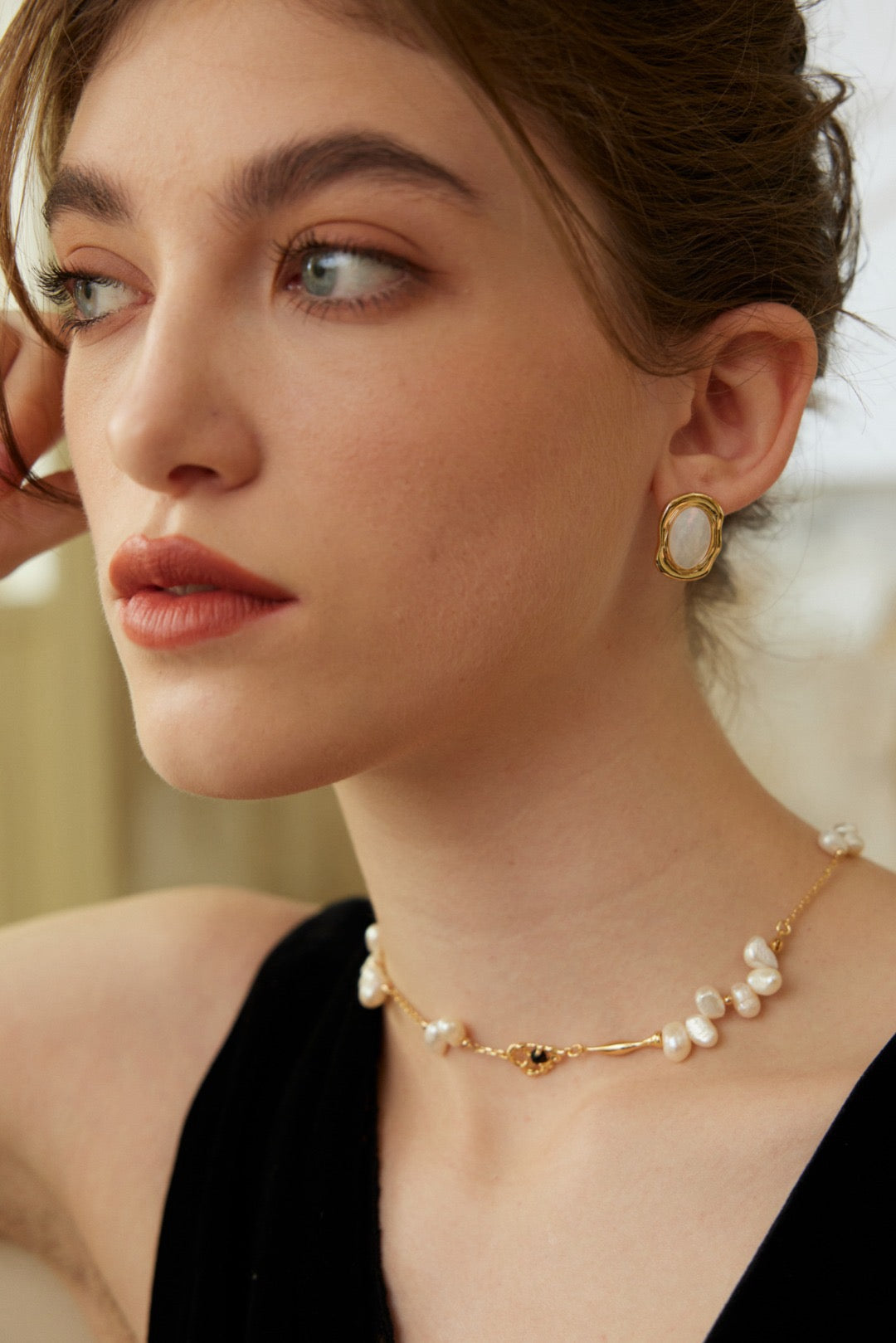 Ivory Black agate pearl necklace