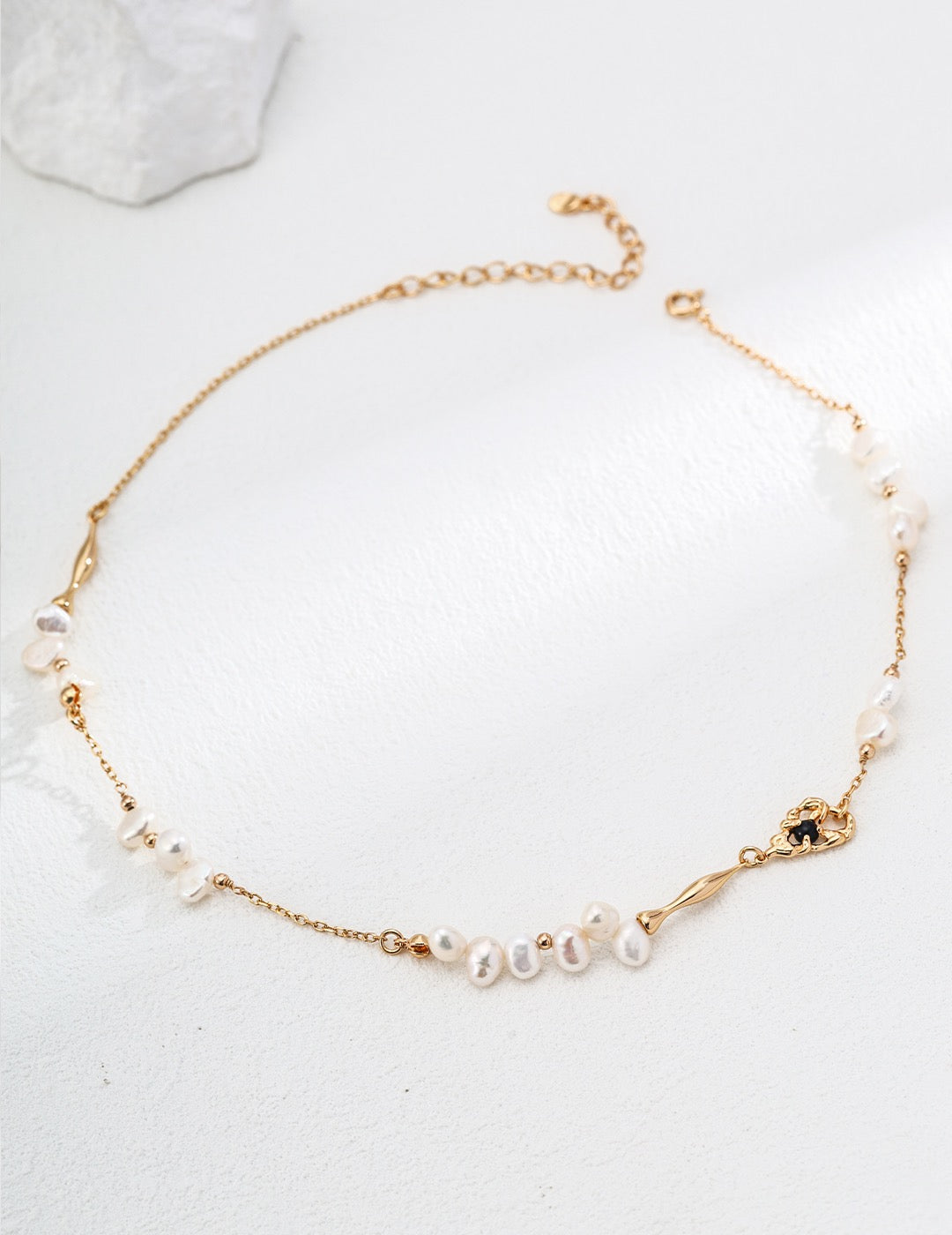 Ivory Black agate pearl necklace