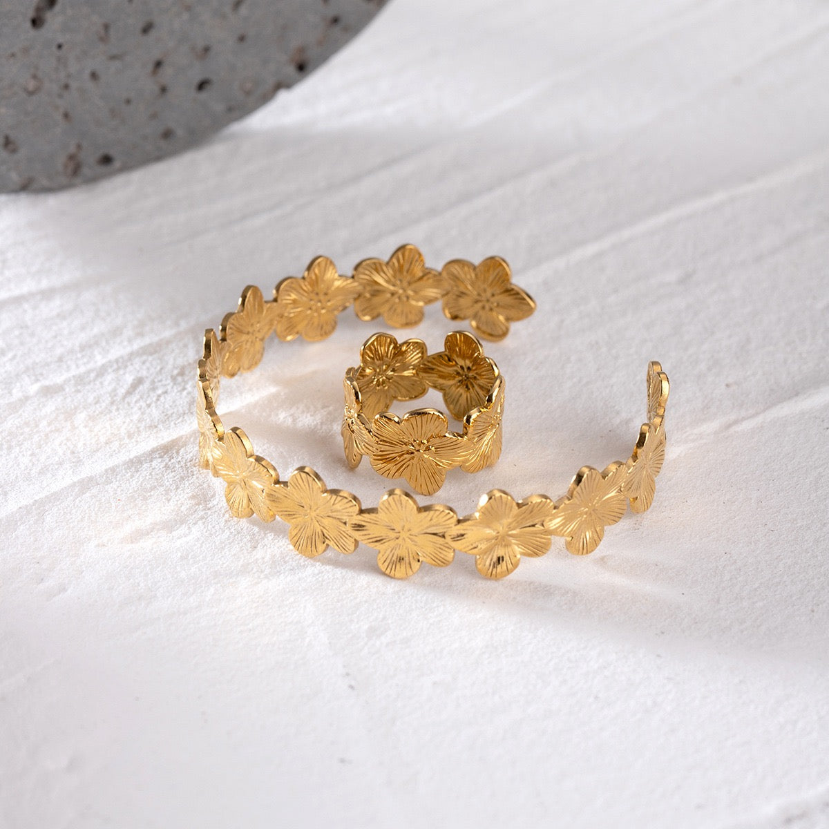 Sonia flower collection