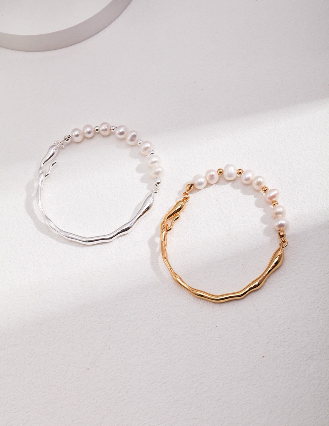 Vyla Bangle pearl bracelet