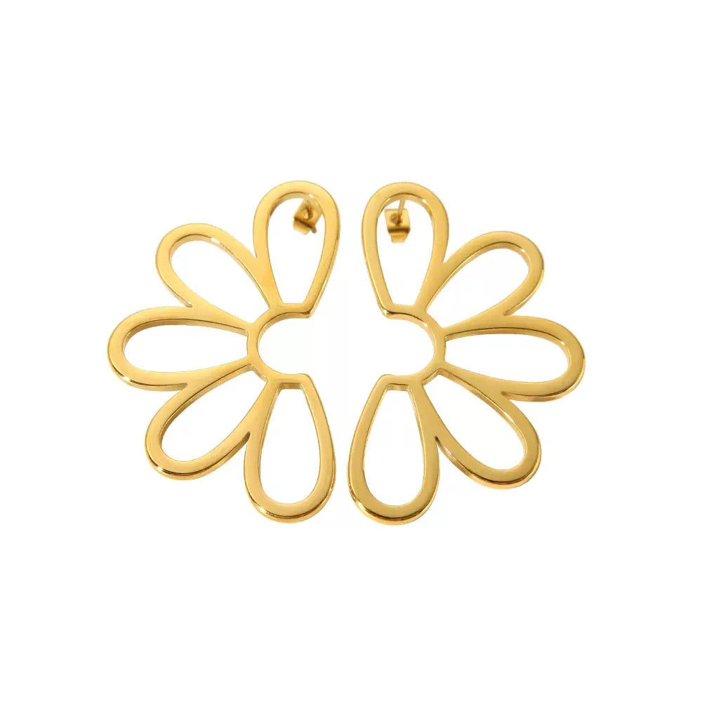 Statement Daisy earrings