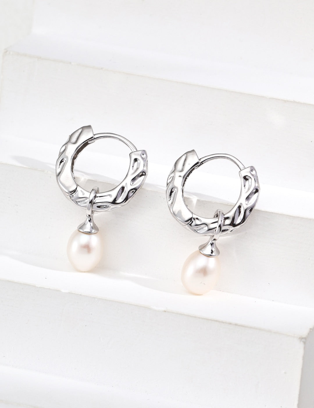 Fullerton Hoop Pearl earrings