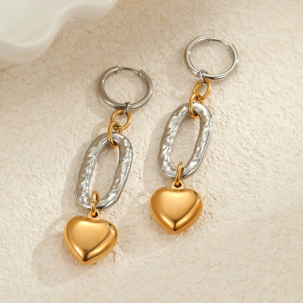 Two tones heart hoops