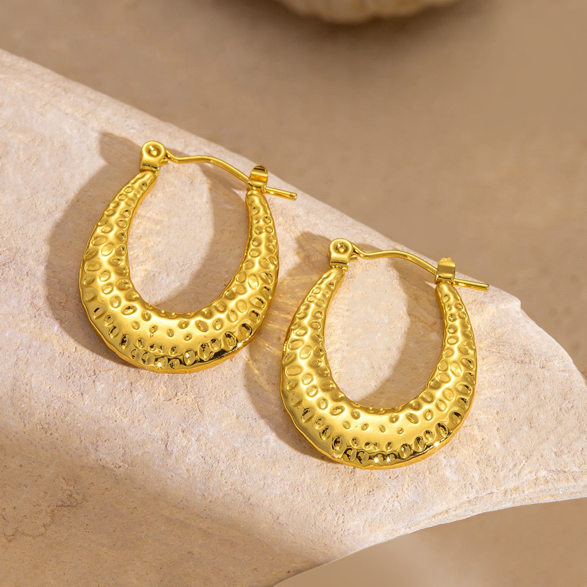 Lava oval hoops