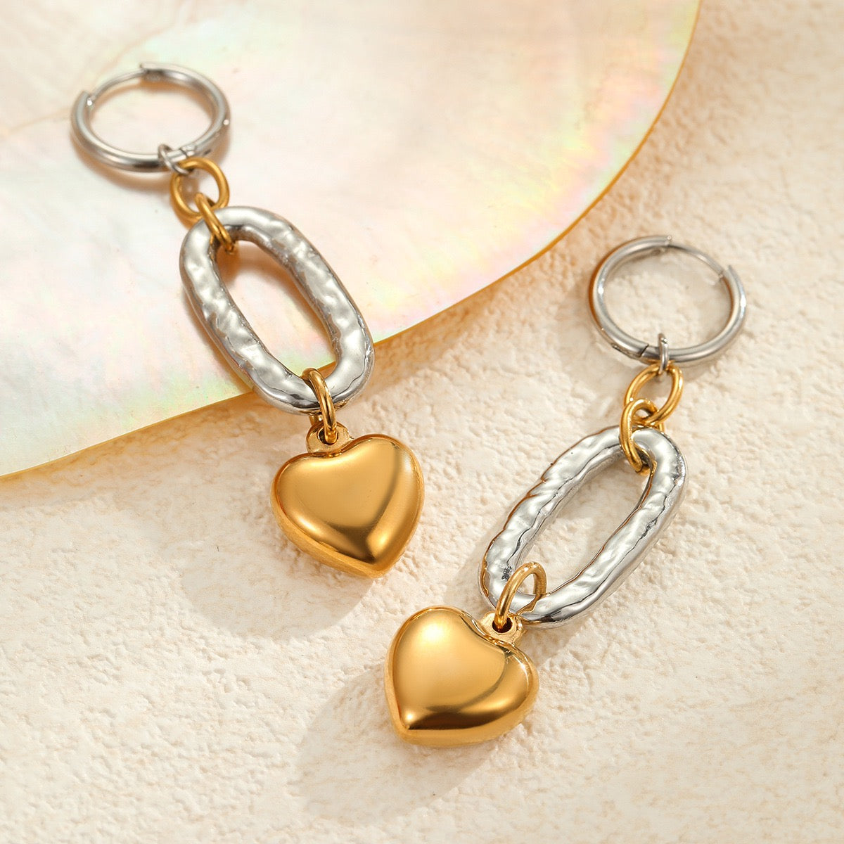 Two tones heart hoops