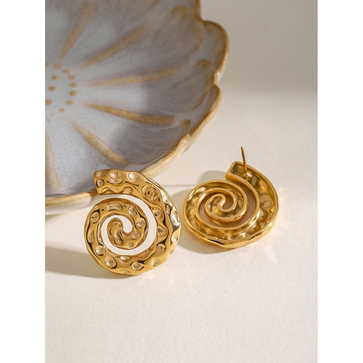 Swirl earrings