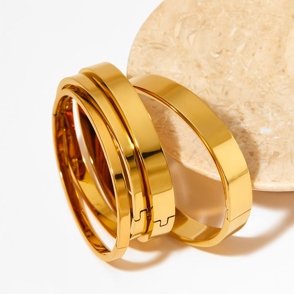 Classic hoop bangles