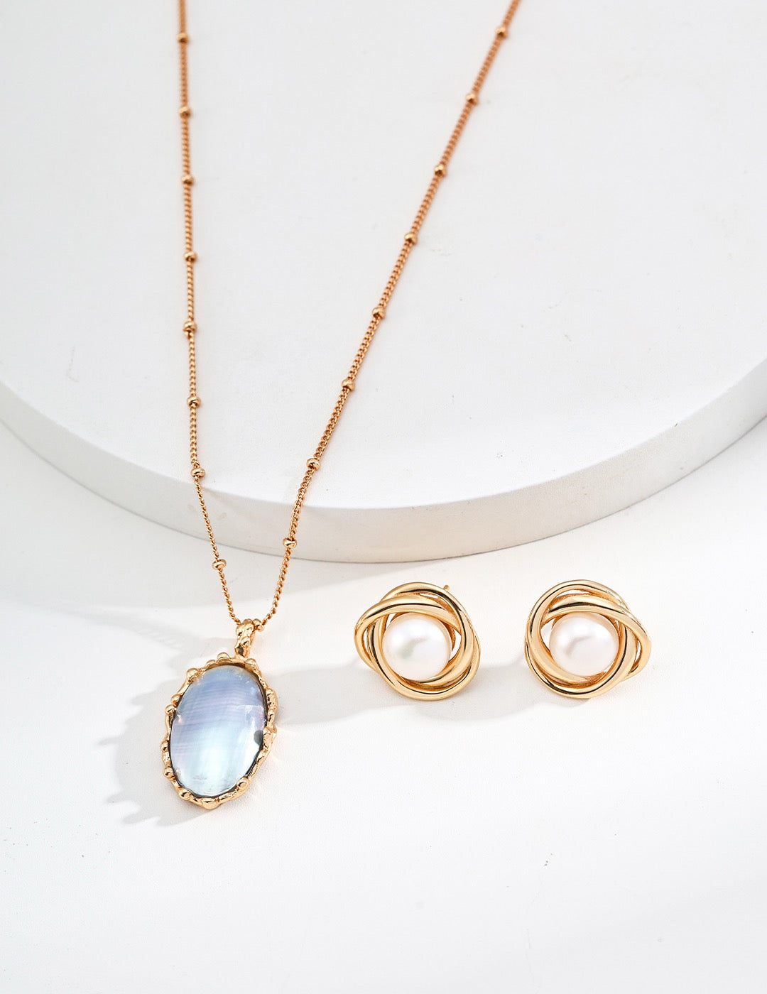 Africa Mabe Pearl necklace