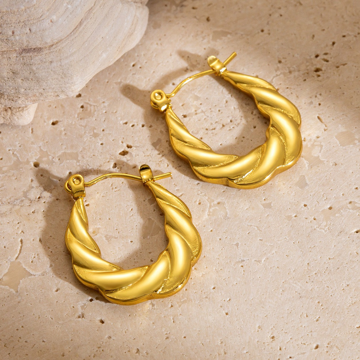 Alice twist hoops