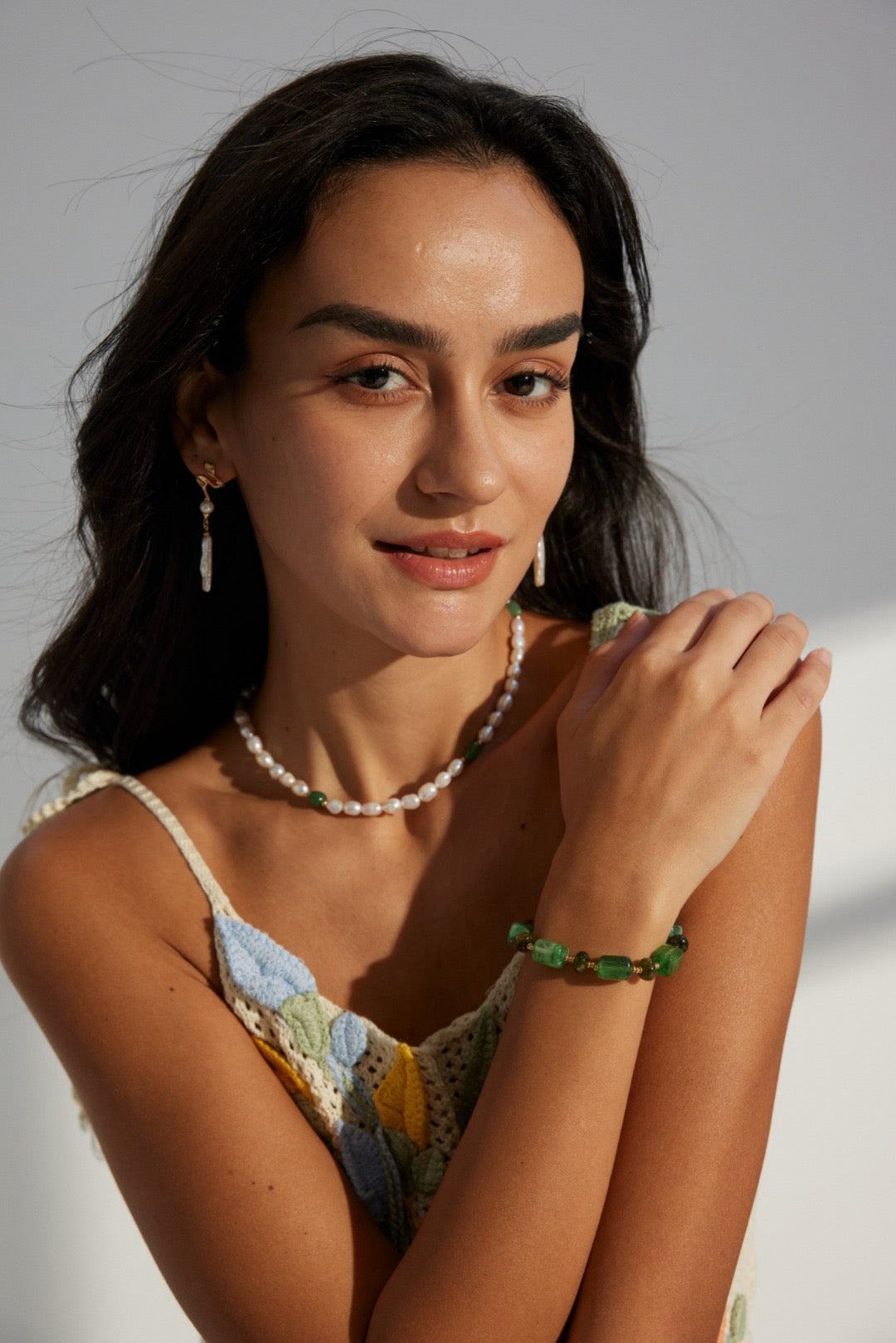 Calista Wave pearl earrings