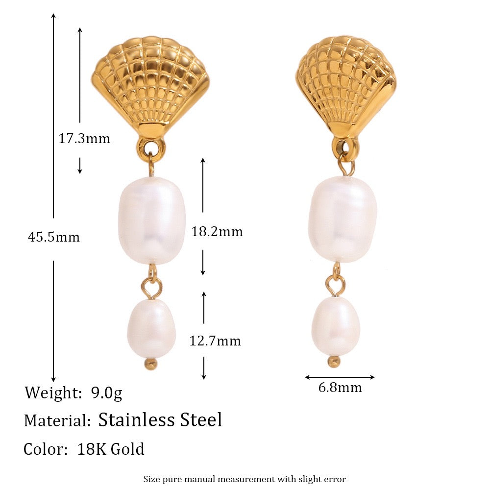 Shell freshwater pearls earrings