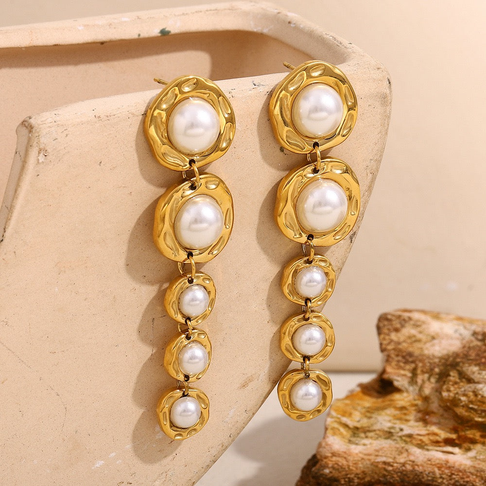 Andrey pearly earrings