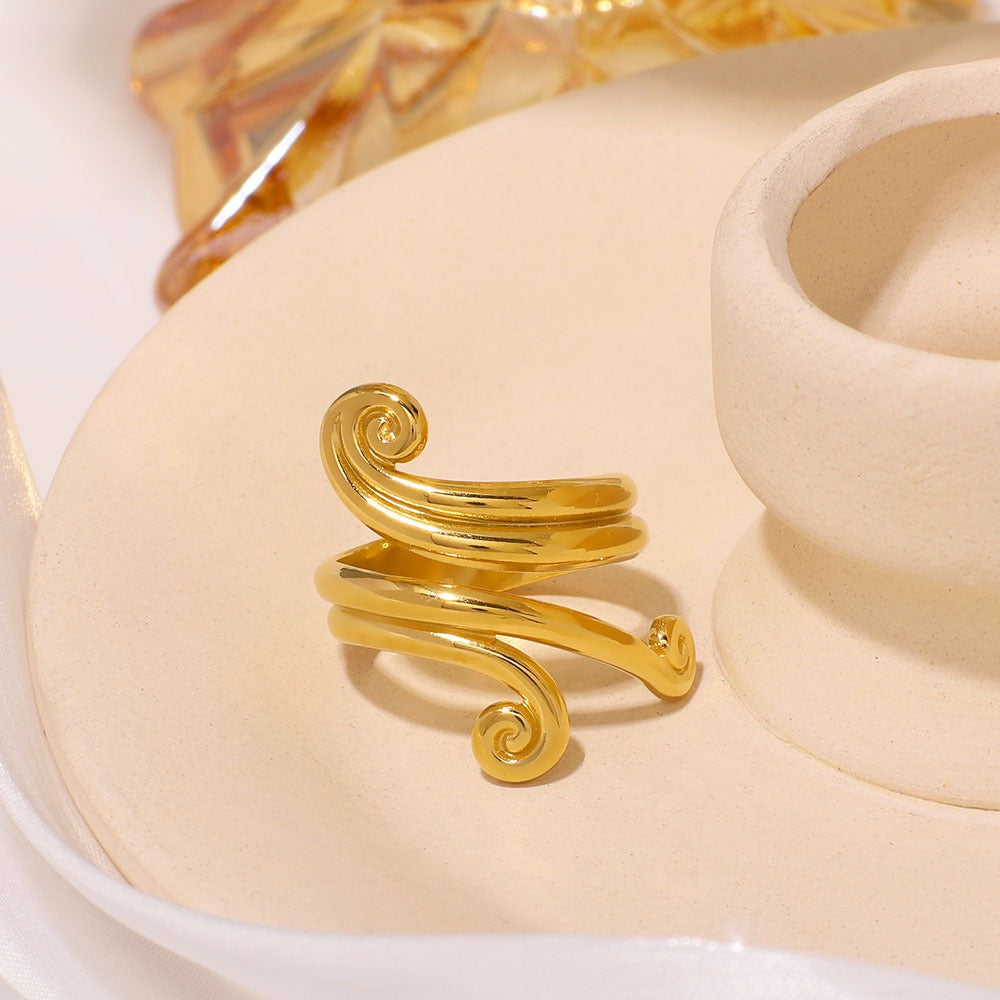 Mito Swirl Ring