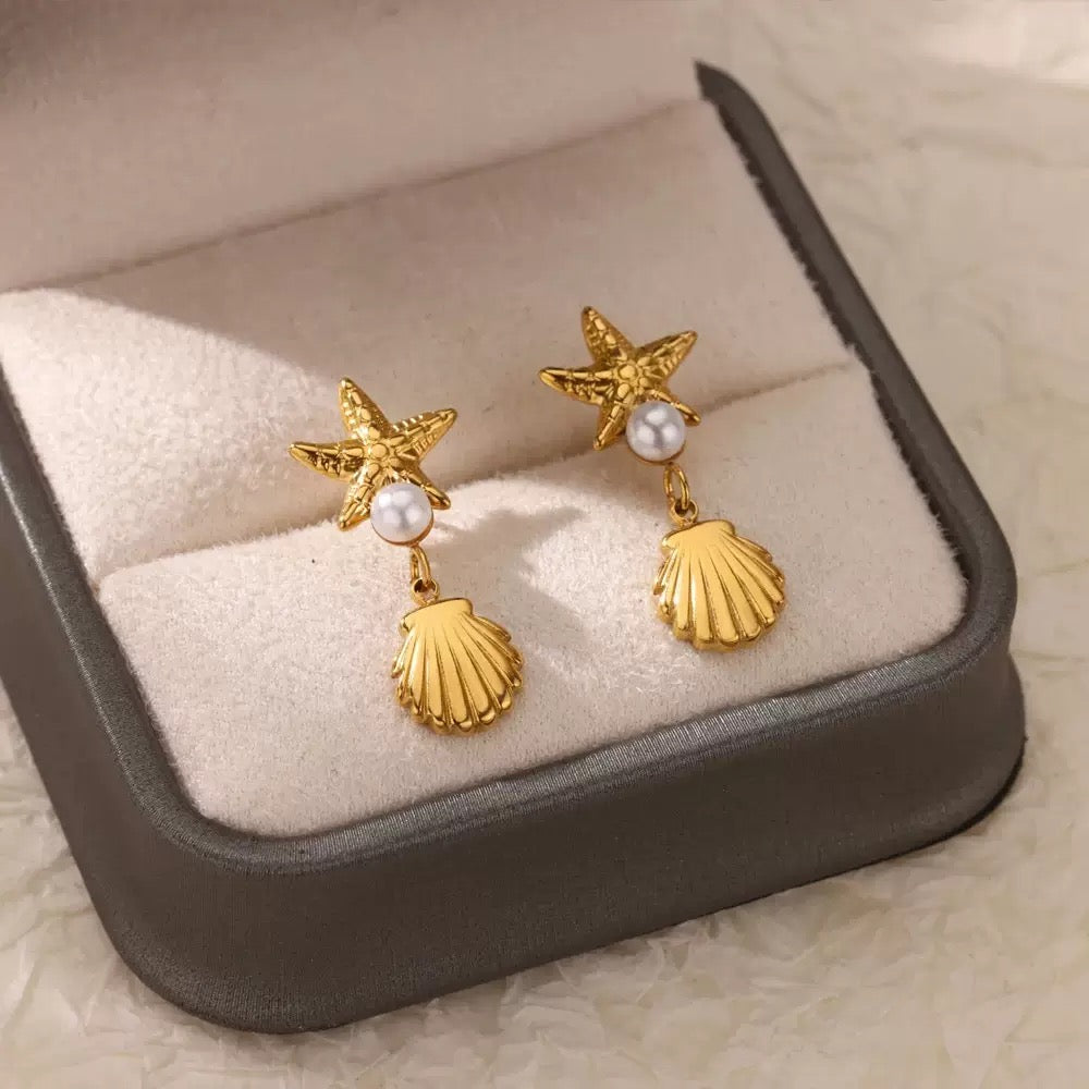 Dainty starfish earrings